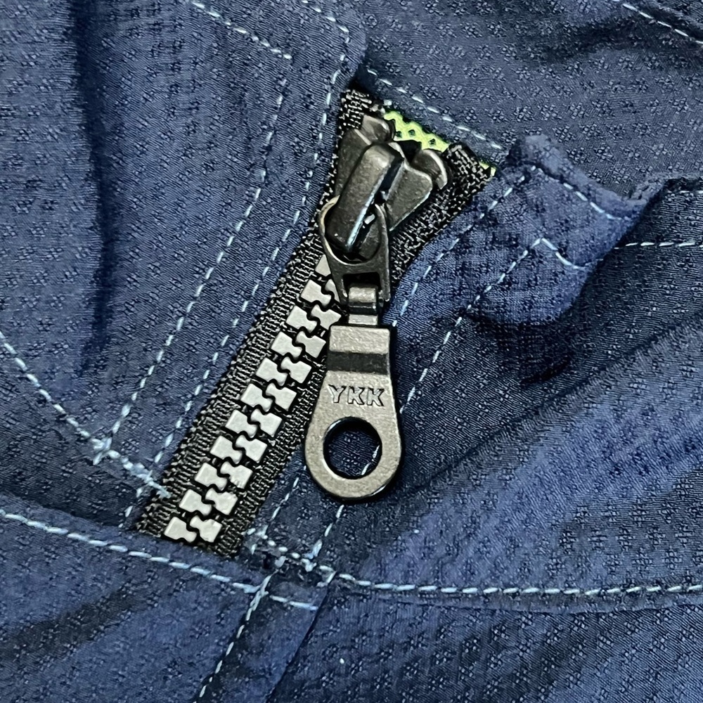 Ice Men's Navy and Light Gray Short Sleeve Jacket - Picture 9 of 15